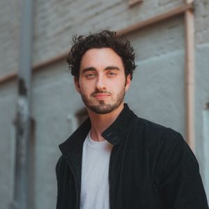 Meet your Posher, Max